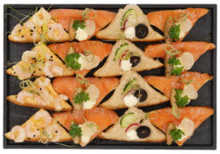 Canape Platte Fisch 16x1/4 Stück